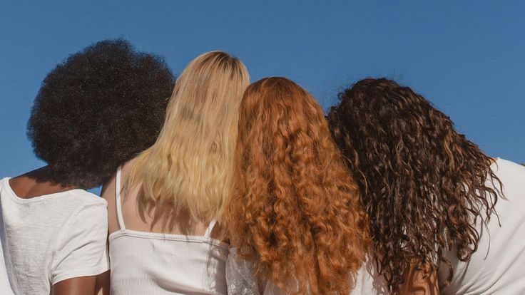women showing different hair textures